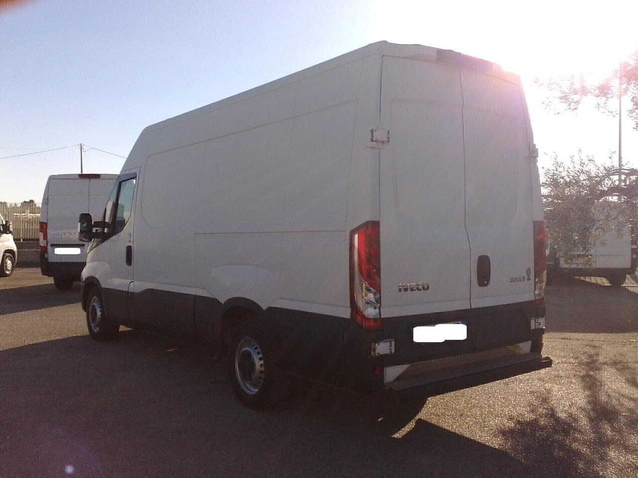 Iveco Daily 35s15 2.3hpt Furgone - 2015