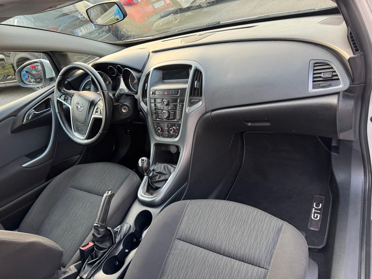 Opel Astra GTC 1.4 Turbo 140CV S&S 3 porte Cosmo