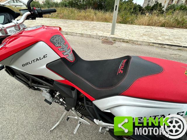 MV AGUSTA Brutale 800 .
