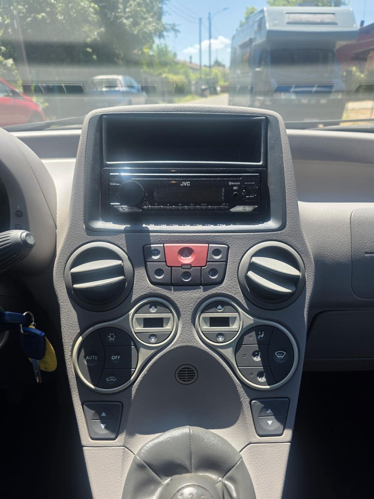 Fiat Panda 1.3 Multijet Emotion (69cv) – Full Optional – 180.000 km – neopatentati
