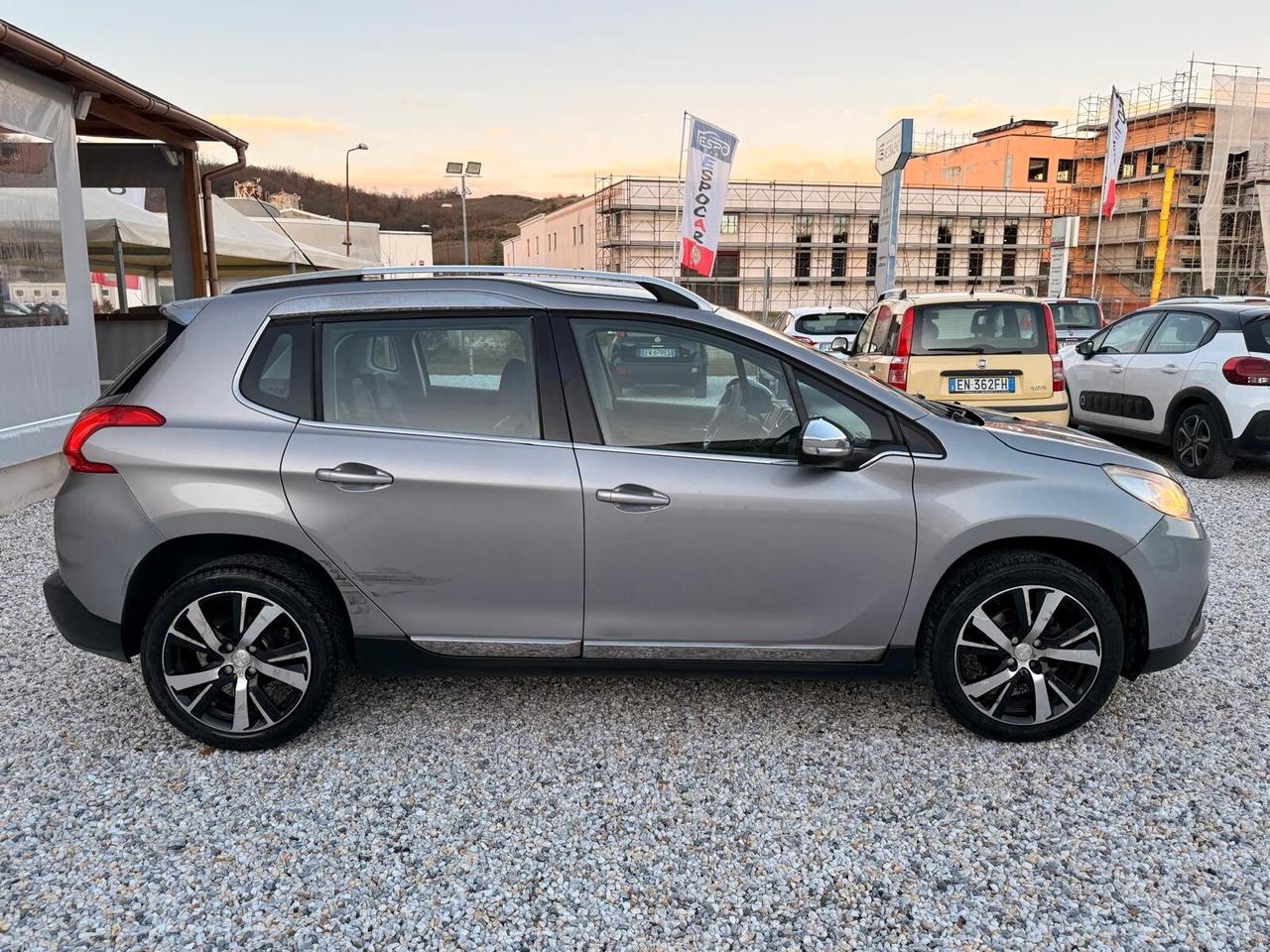 Peugeot 2008 1.6 e-HDi 115 CV Stop&Start Allure