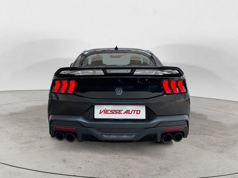 Ford Mustang 5.0 V8 453CV Dark Horse