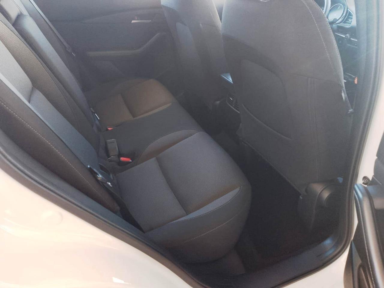 Mazda CX-30 2.0L e-Skyactiv-G M Hybrid 2WD Evolve
