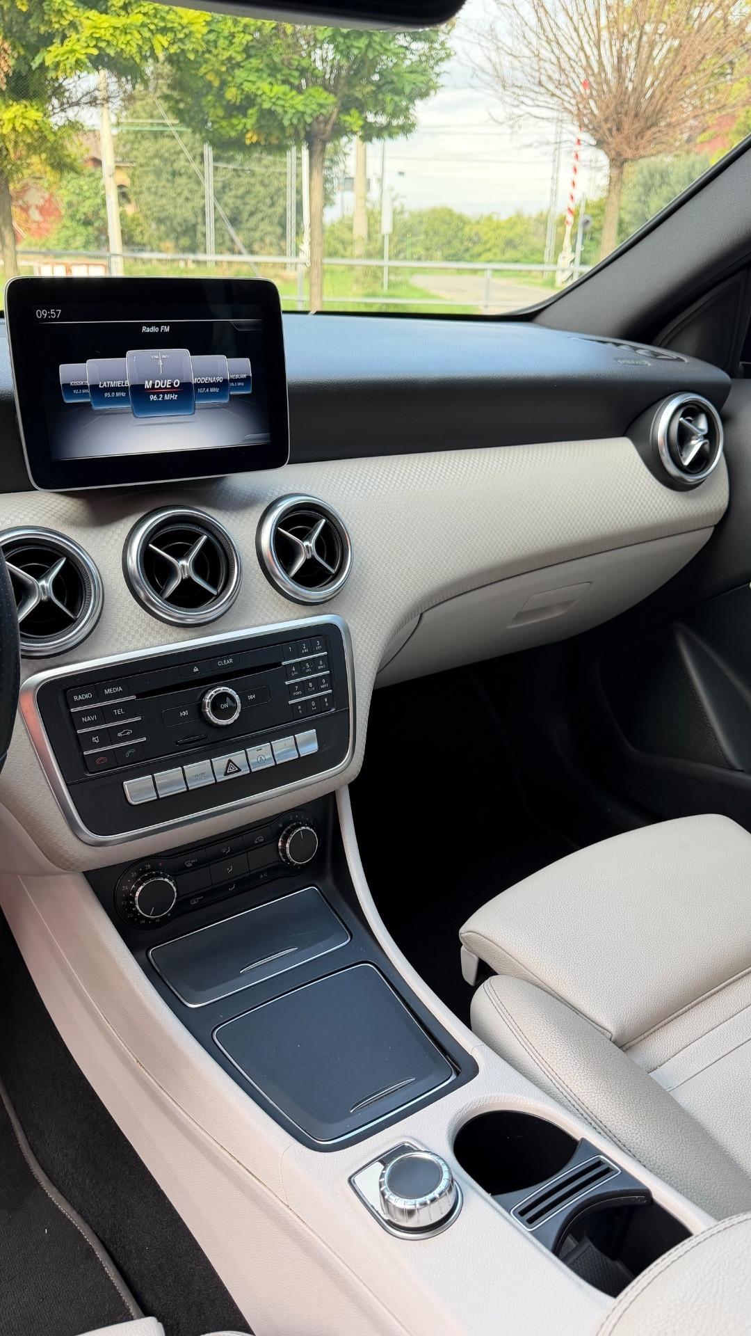 Mercedes-benz A 180 d Automatic Sport