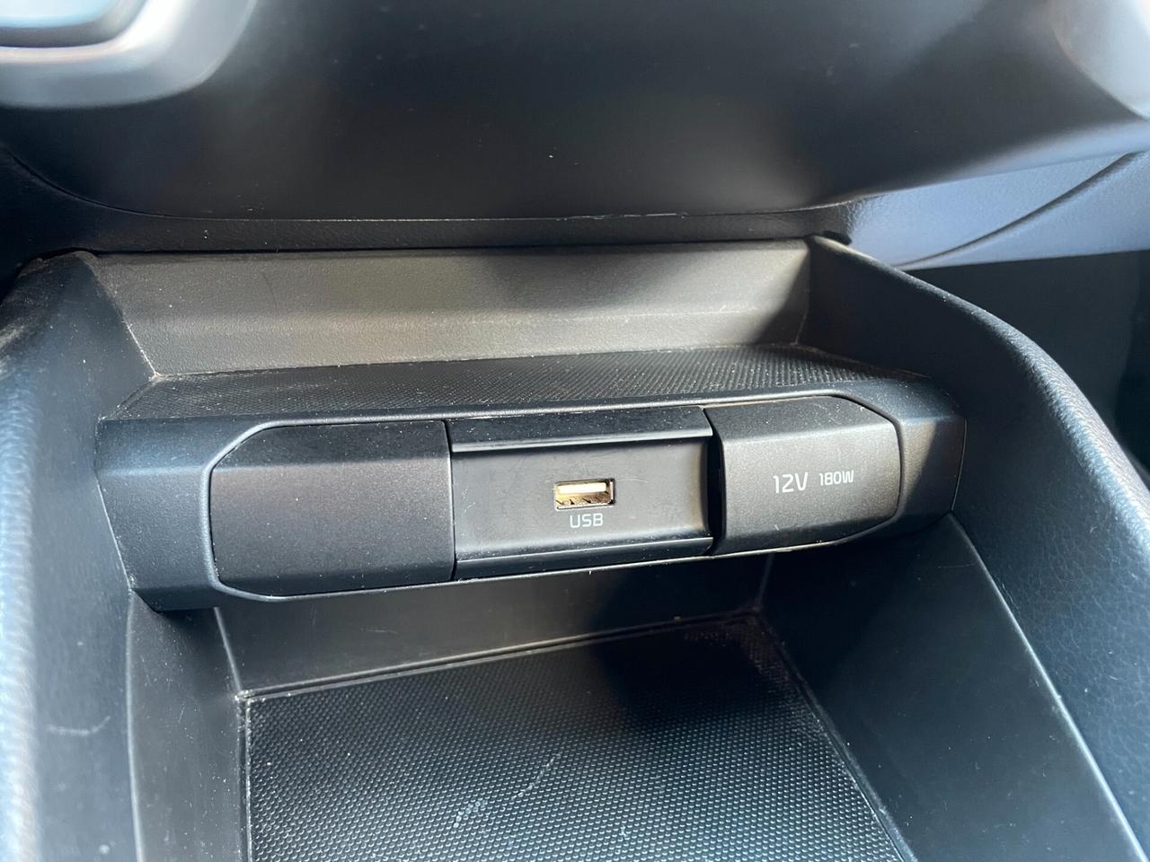 Kia Stonic UNICO PROPRIETARIO- TAGLIANDI CERTIFICATI