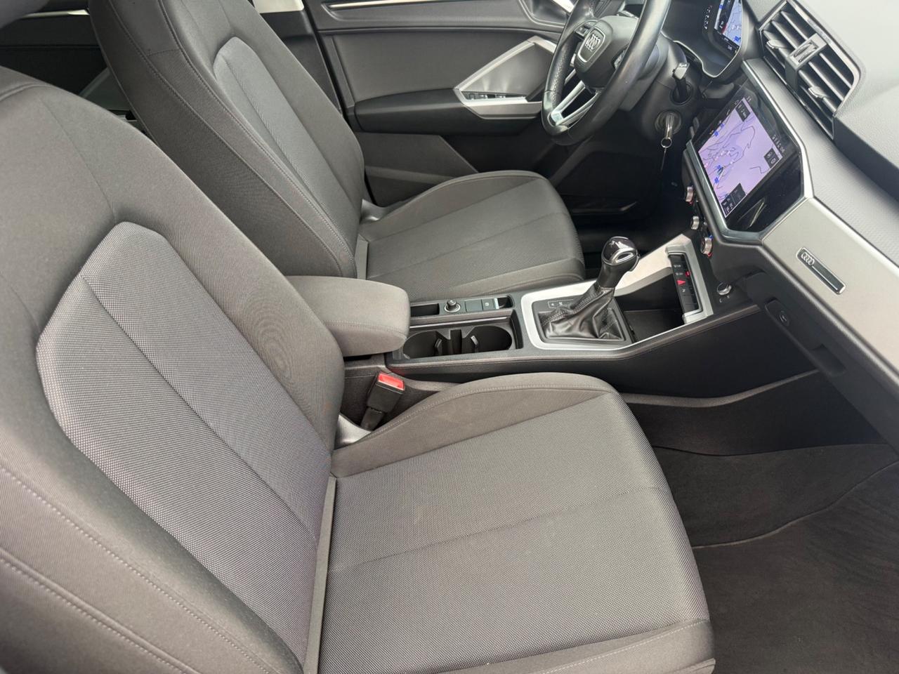 Audi Q3 35 TDI S tronic line edition