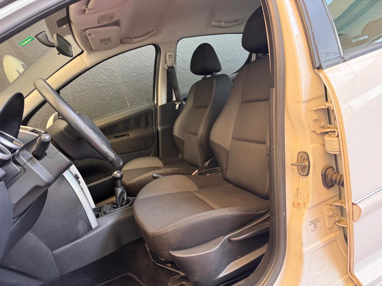 Peugeot 207 1.4 HDi 70CV 5p. OK NEOPATENTATI