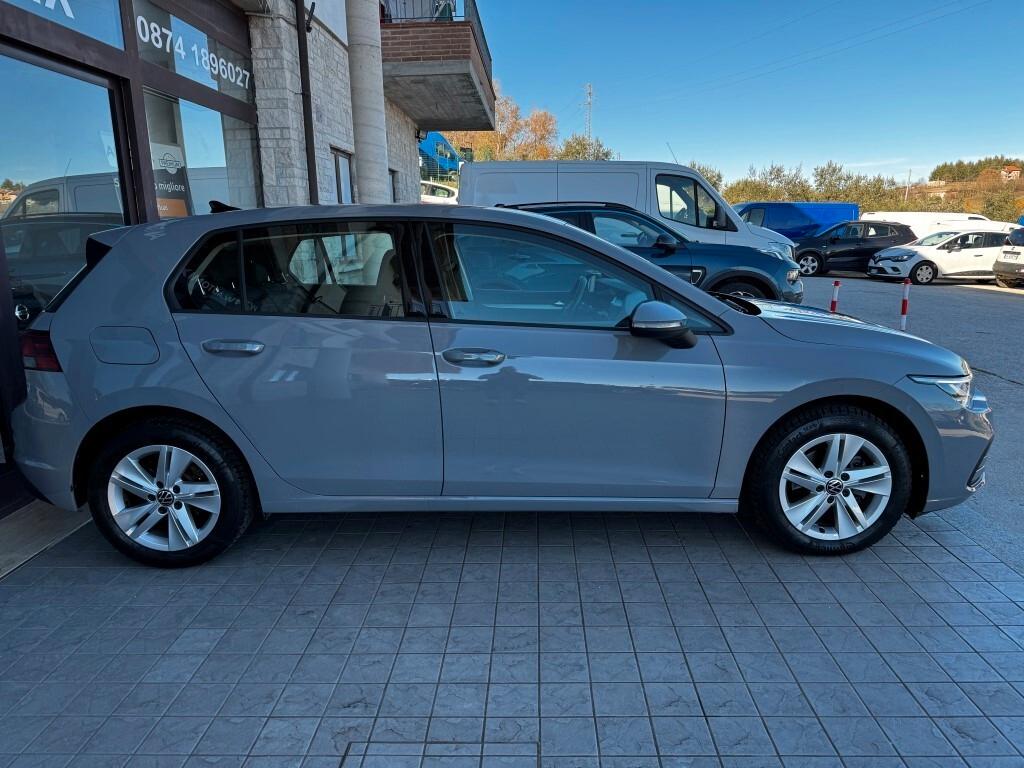 Volkswagen Golf 1.0 etsi evo Life 110cv dsg
