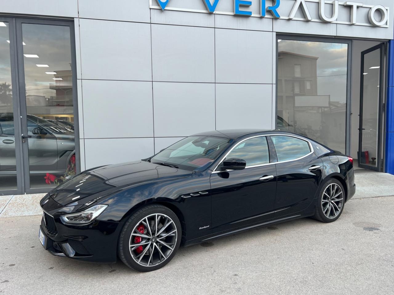 Maserati Ghibli V6 430 CV SQ4 Gransport - possibilità noleggio no scoring