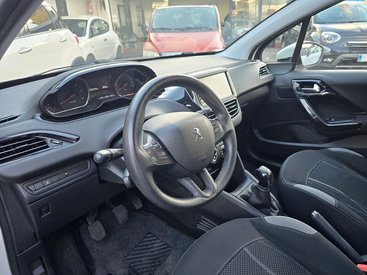 Peugeot 208 1.4 DIESEL 75CV ALLURE