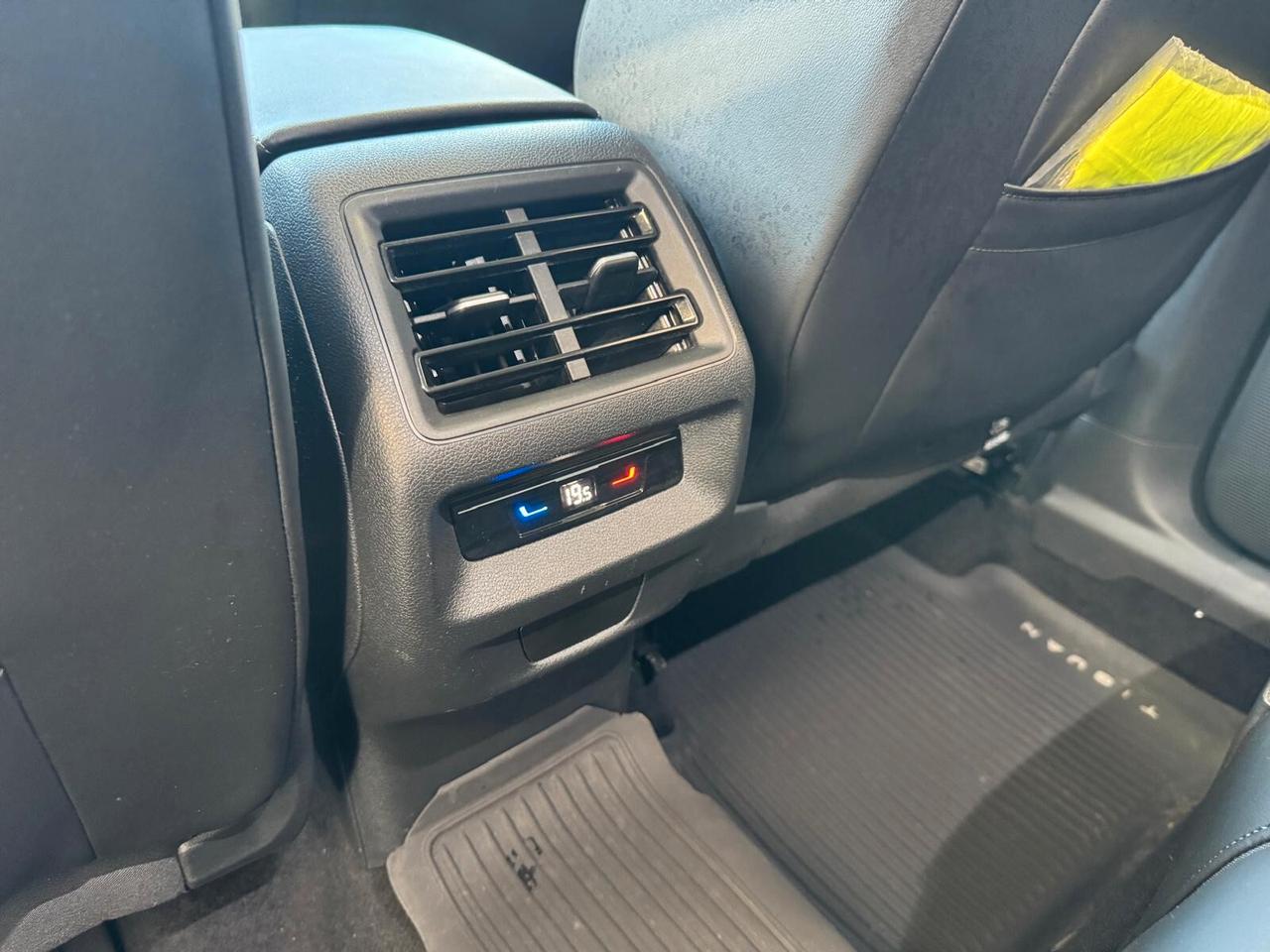 Volkswagen Tiguan 2.0 TDI 150 CV - unico proprietario -gancio