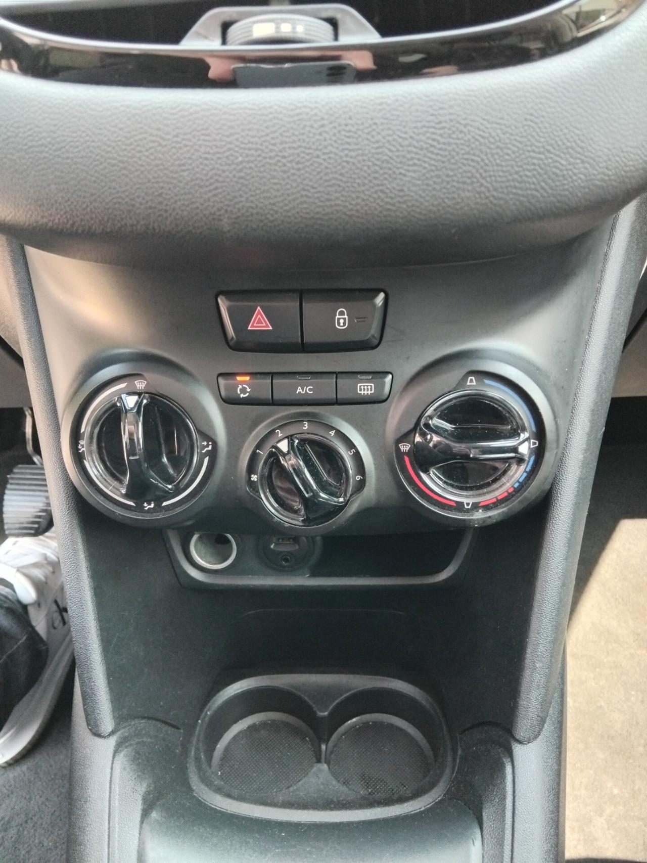 Peugeot 208 PureTech 82 5 porte Allure