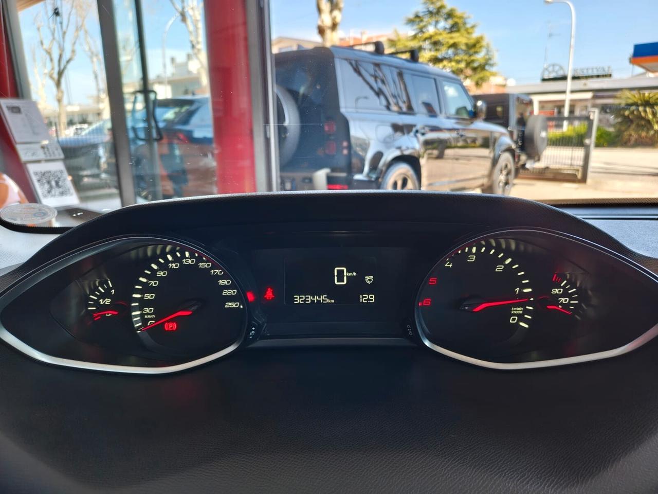 Peugeot 308 BlueHDi 120 S&S Business