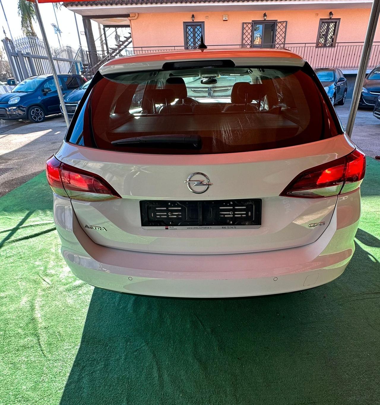 Opel Astra 1.6 CDTi 136CV aut. Sports Tourer Dynamic