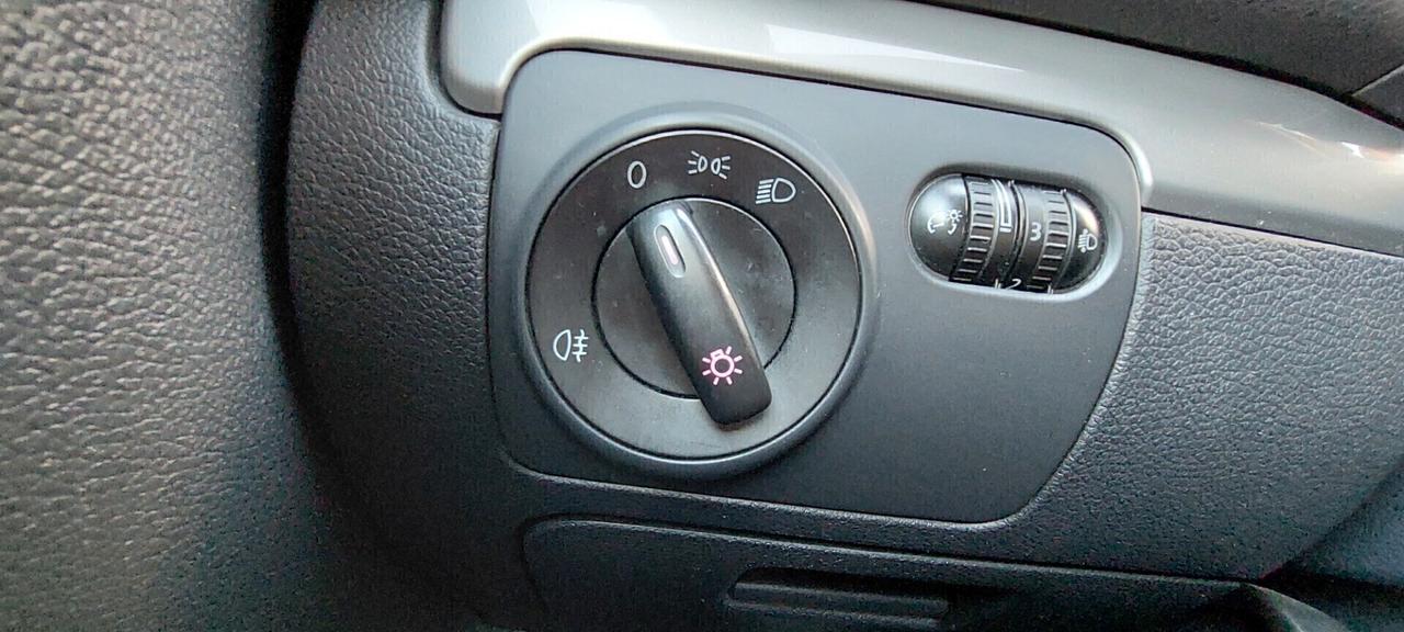 GOLF 1,6 BENZINA/GPL 105 CV SCADENZA GPL 2032 X NEOPATENTATI IMPECCABILE FULL TELEFONO