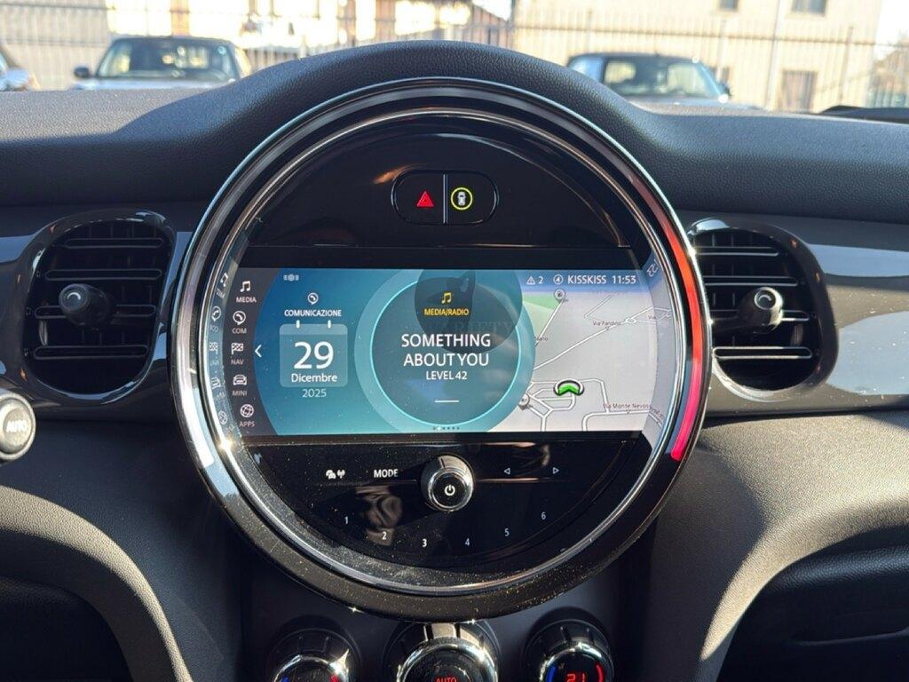 Mini Cooper 1.5 TwinPower Turbo Cooper Business DCT