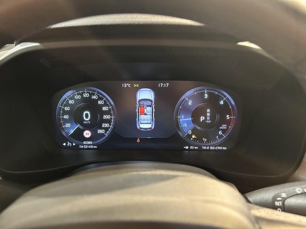 Volvo XC40 2.0 D4 Business Plus AWD Geartronic