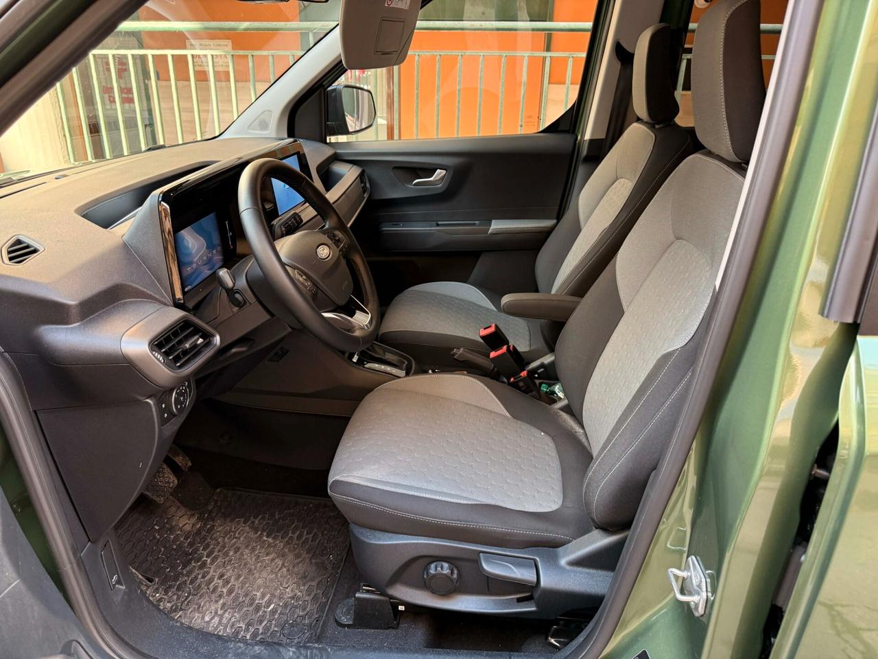 Ford Tourneo Courier 1.0 AUTOCARRO N1