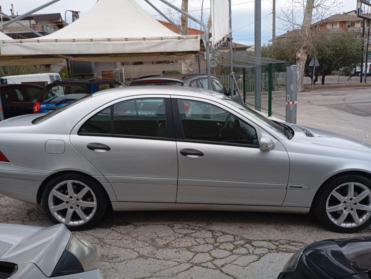 Mercedes-benz C 200 C 220 CDI cat Elegance