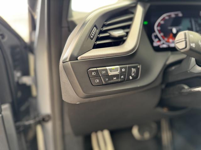 BMW 118 d 150cv M-Sport (Auto/Navi/Retro/LED)