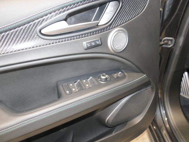 ALFA ROMEO Stelvio 2.9 Bi-Turbo V6 510 CV QV CARBO-AKRAPOVIC