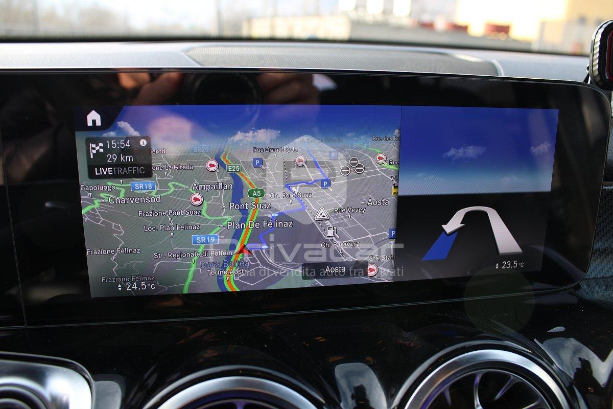 MERCEDES GLB 180 d Automatic Premium