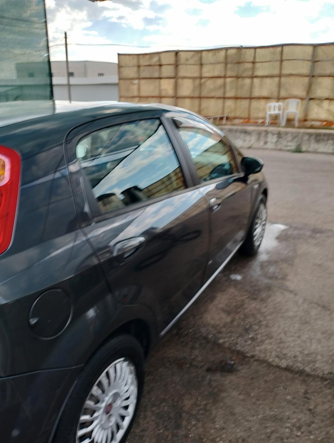 Fiat Grande Punto 1.3 MJT 75 CV 5 porte Dynamic