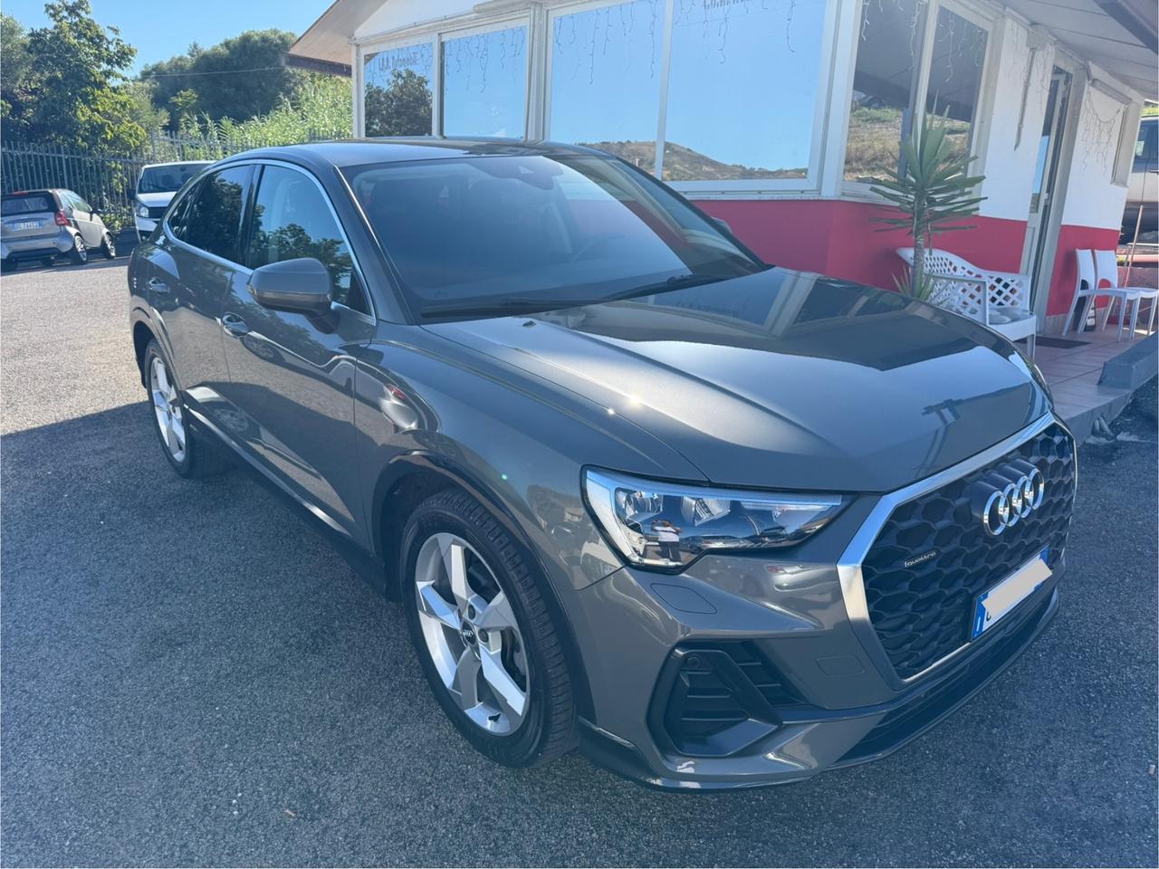 Audi Q3 35 TDI quattro Business Advanced