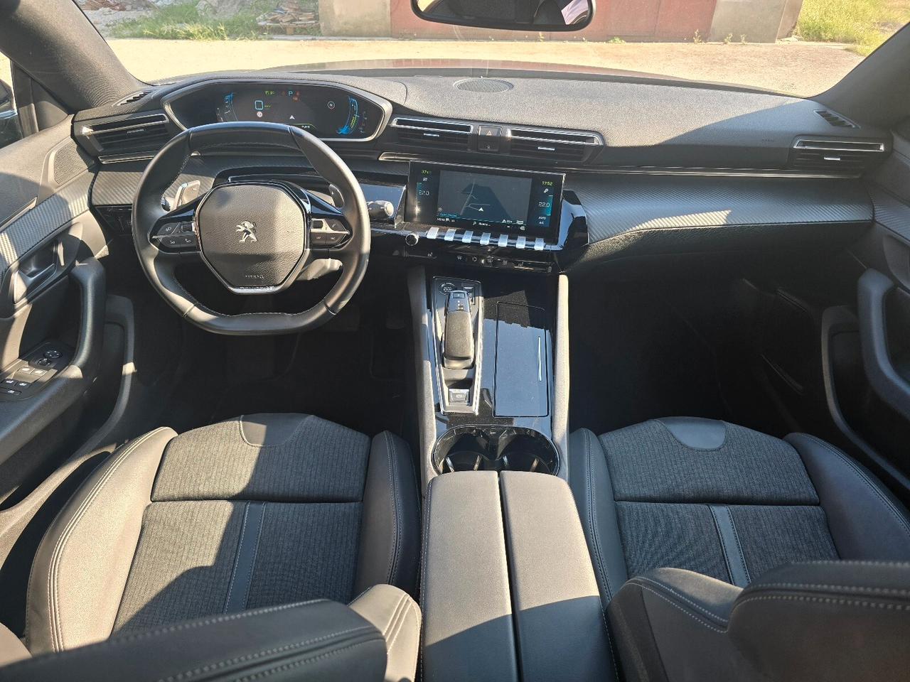 Peugeot 508 Plug-in Hybrid4 360 e-EAT8 Sport Engineered