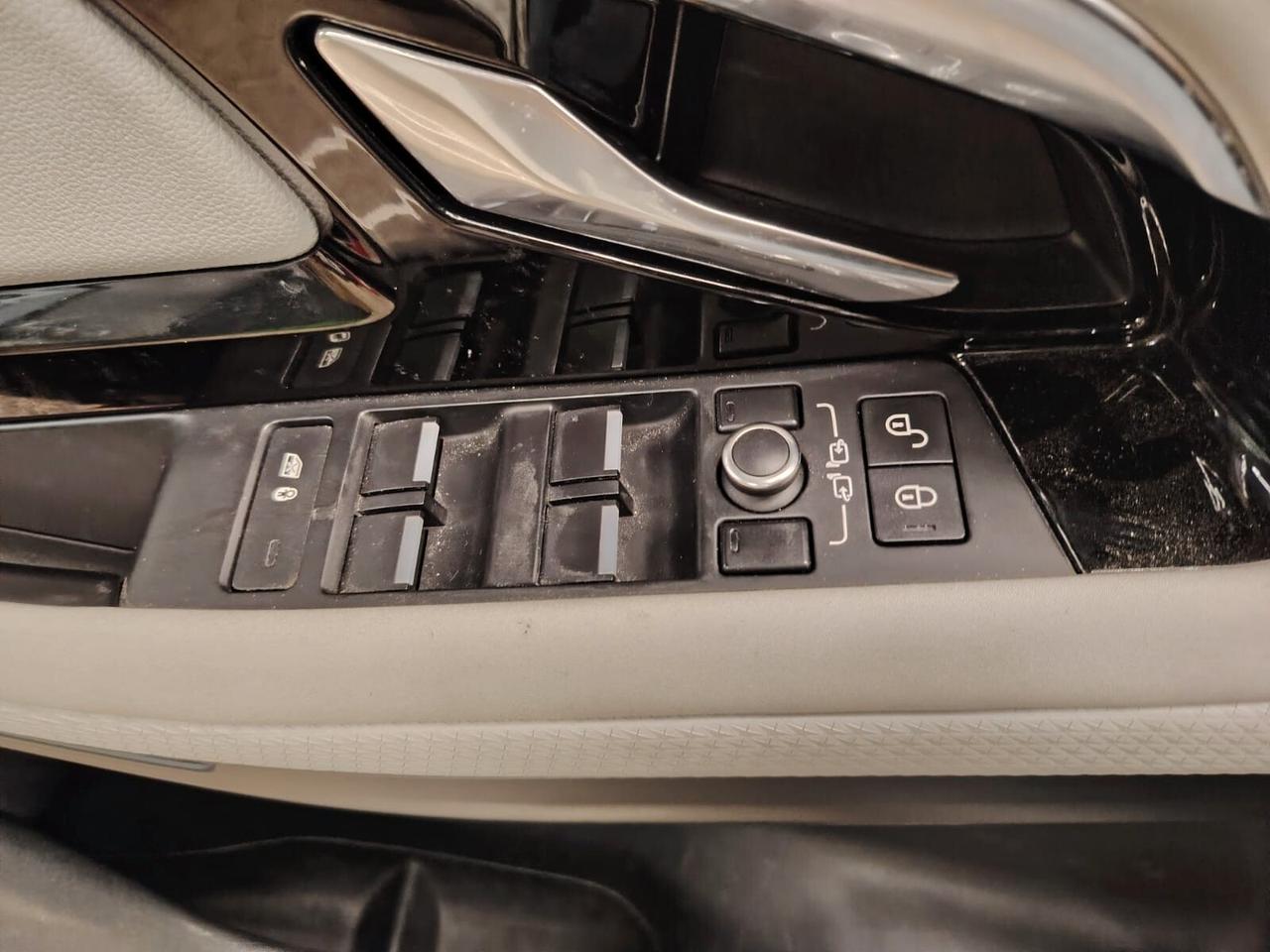 Land Rover Range Evoque 2.0D I4-L.Flw 150 CV AWD Auto R-Dynamic S