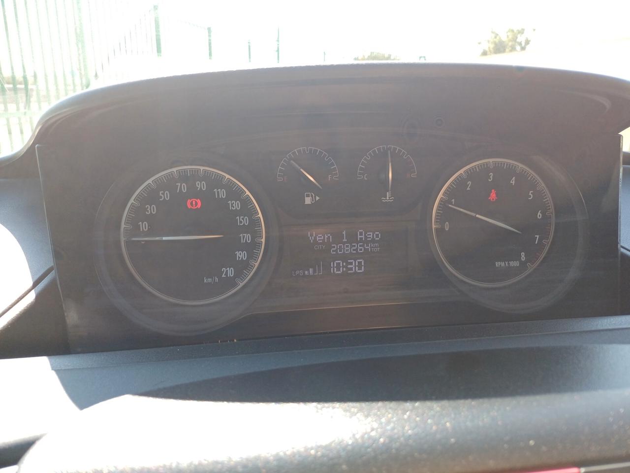 Lancia Ypsilon 1.2 69 CV 5 porte GPL Ecochic Silver