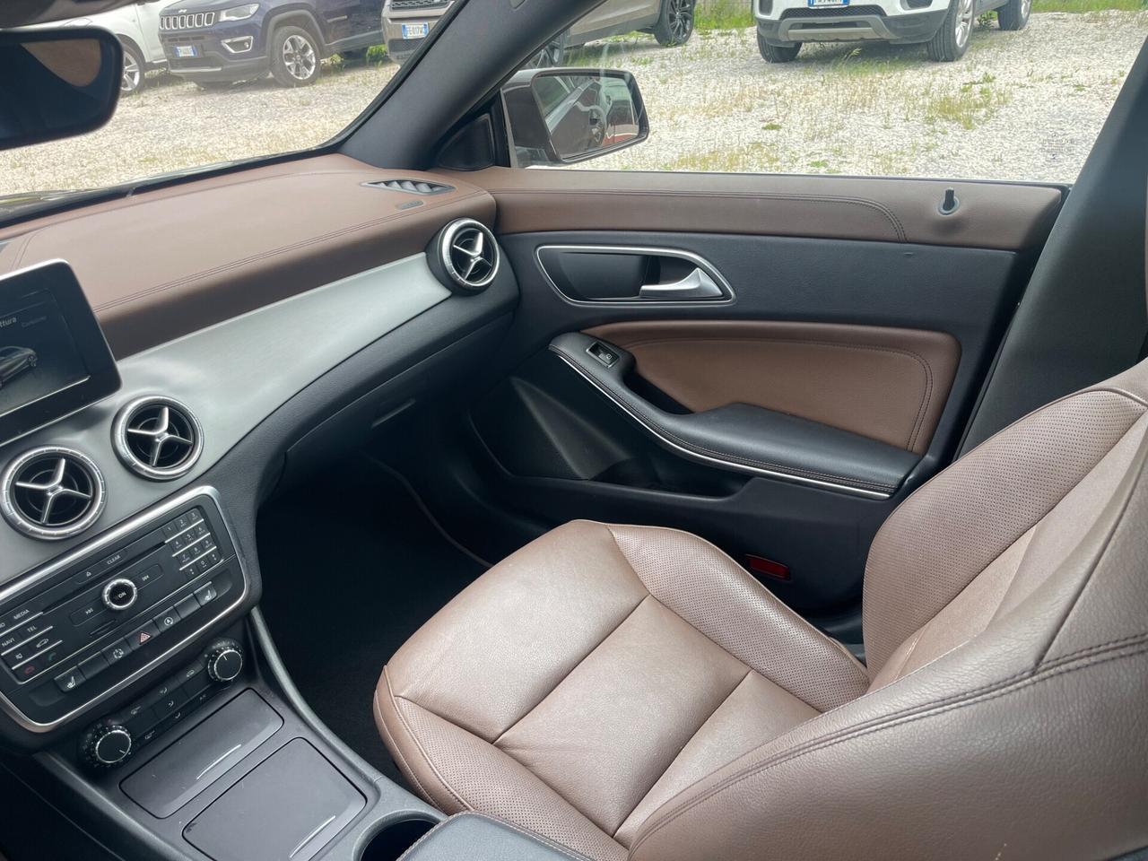 Mercedes-benz CLA 200 CLA 200 CDI Automatic Premium