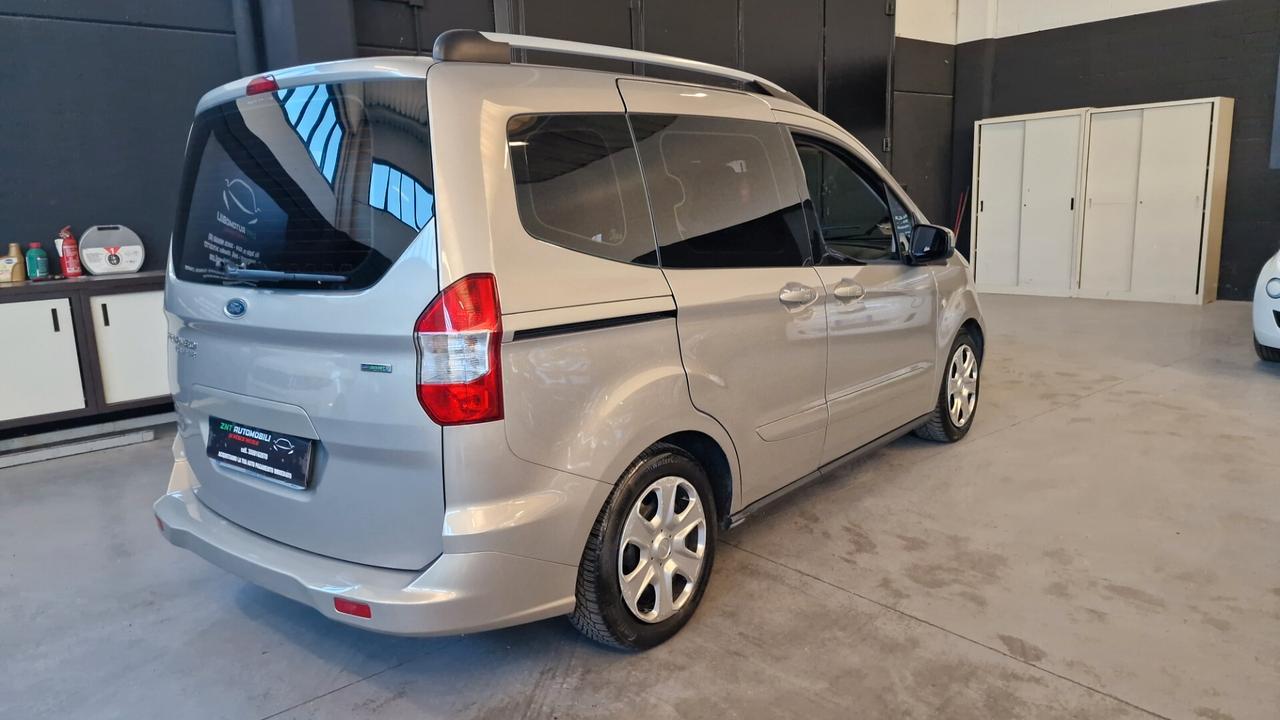 Ford Tourneo Courier 1.0 EcoBoost 100 CV Titanium