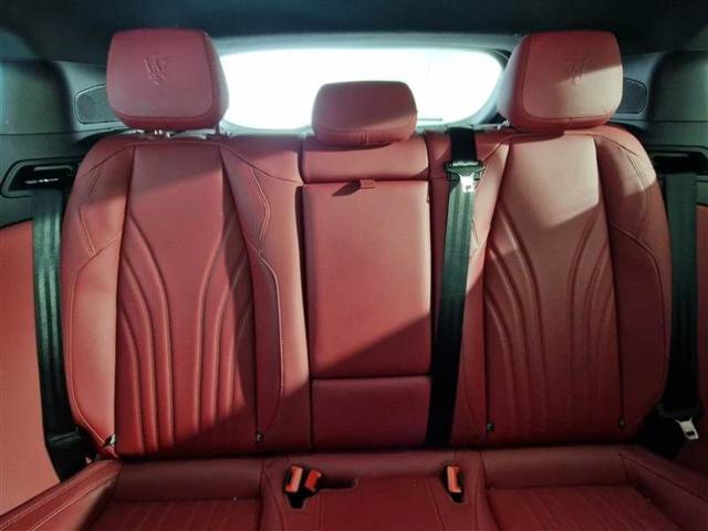MASERATI Grecale MHEV 300 CV AWD GT