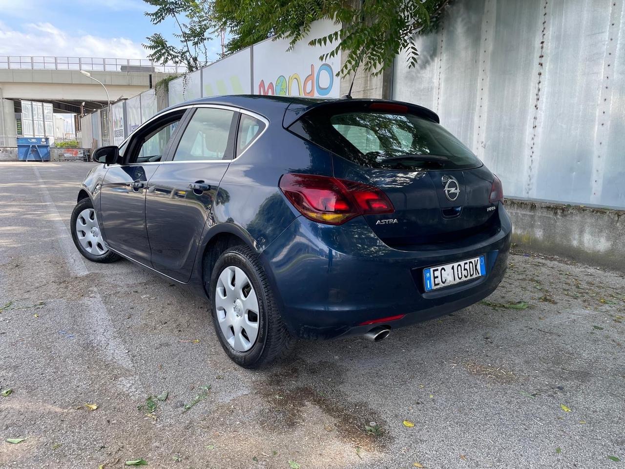 Opel Astra 1.6 Turbo 180CV Sports Tourer aut. Cosmo S