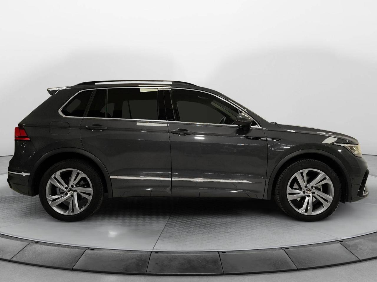 Volkswagen Tiguan 2.0 tdi R-Line 150cv