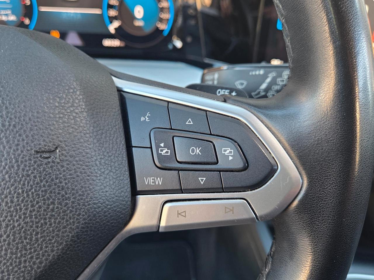 Volkswagen Golf 2.0 TDI DSG Life