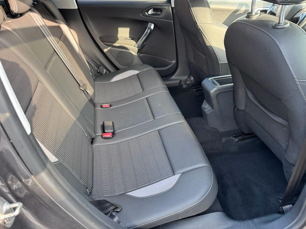 Peugeot 2008 PureTech Turbo 110 S&S Allure