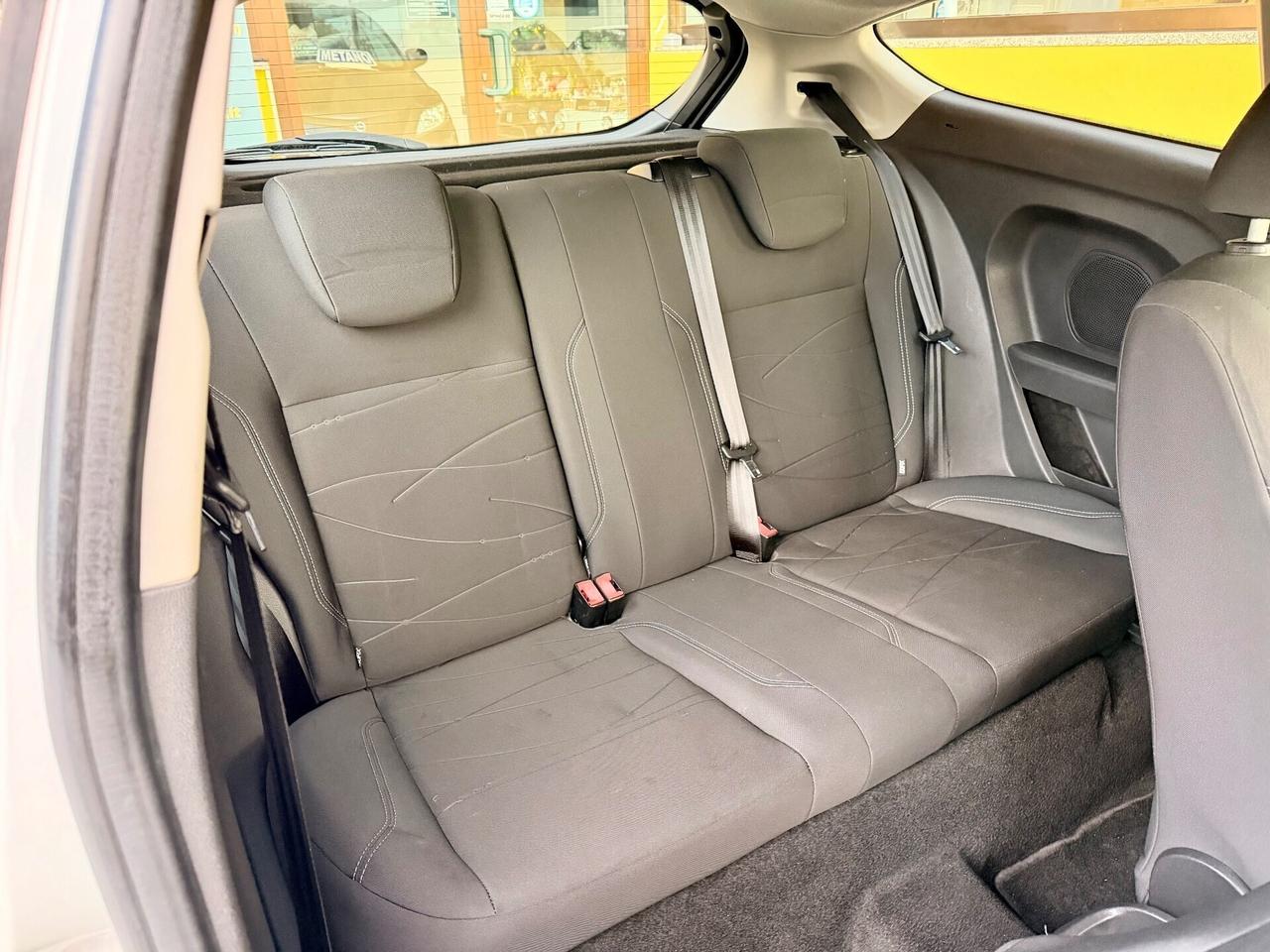 Ford Fiesta 1.2 44kw Titanium OK NEOPATENTATI UNIP