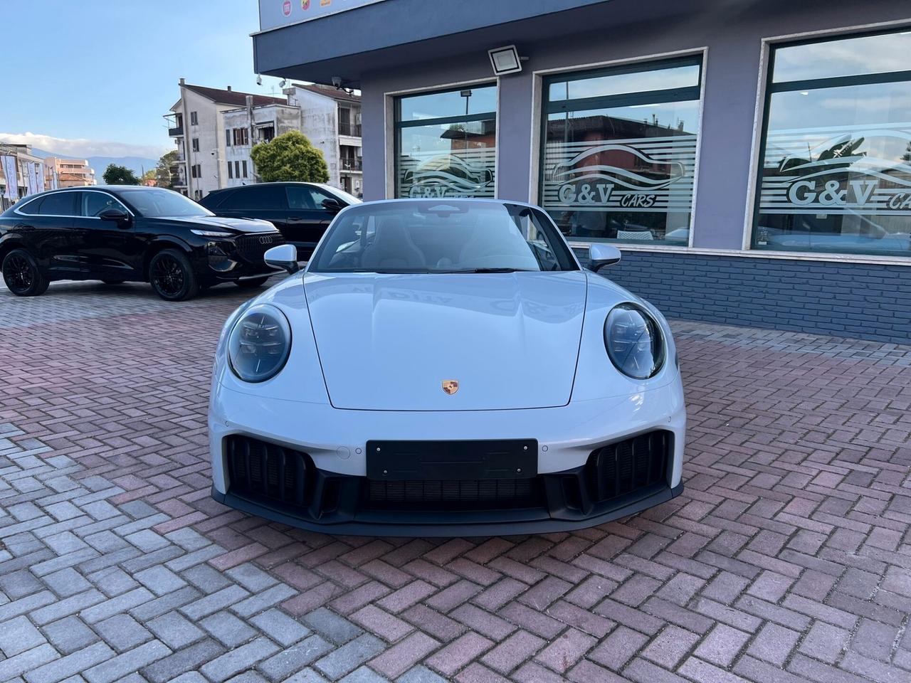 Porsche 992.2 Carrera 4 GTS Cabriolet