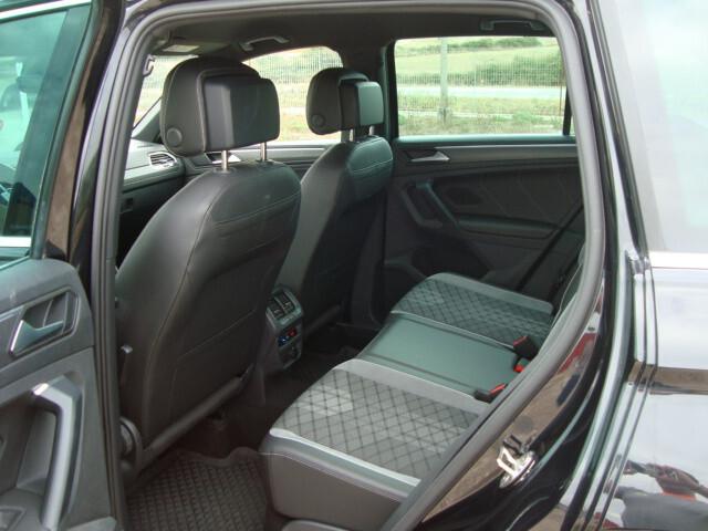 Volkswagen Tiguan 2.0 TDI 150 CV SCR DSG R-Line