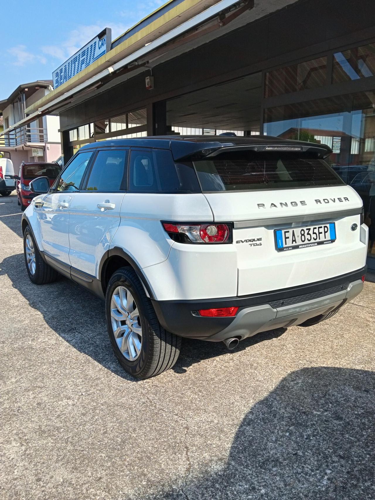 Land Rover Range Rover Evoque 2.2 TD4 5p. Prestige
