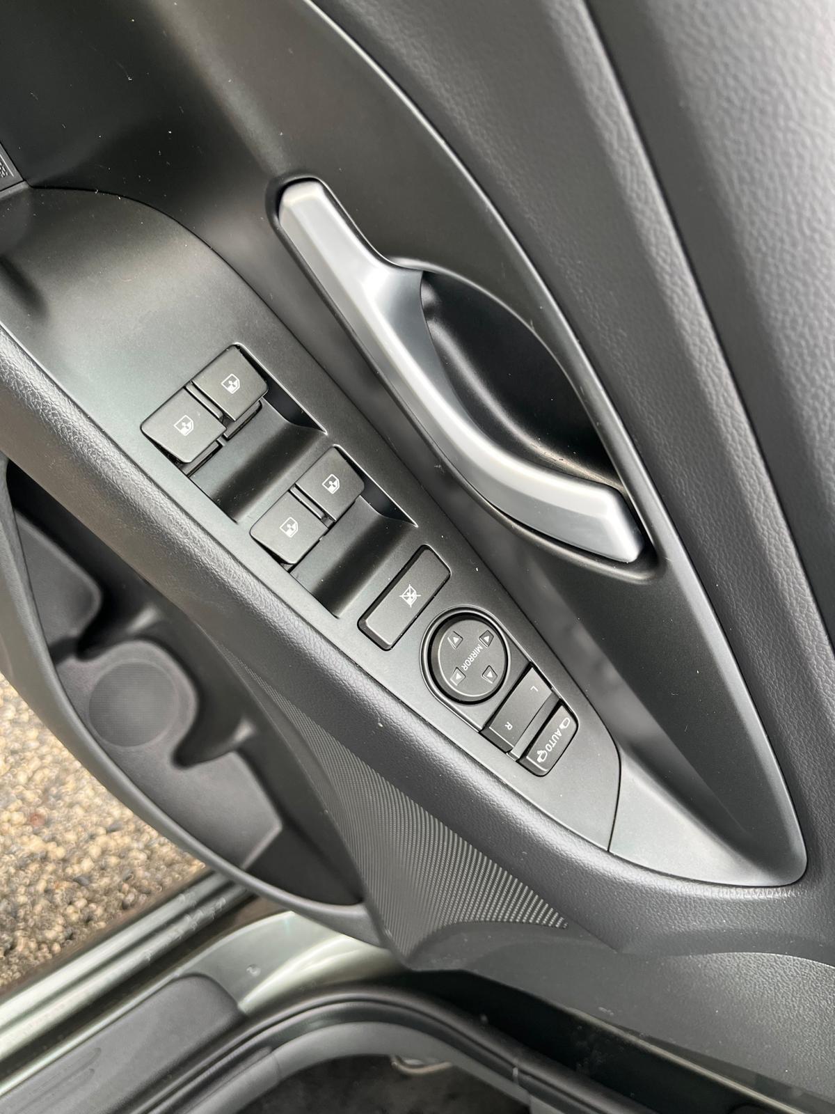 Hyundai i30-5p-1.0 hybrid- full-04/2023