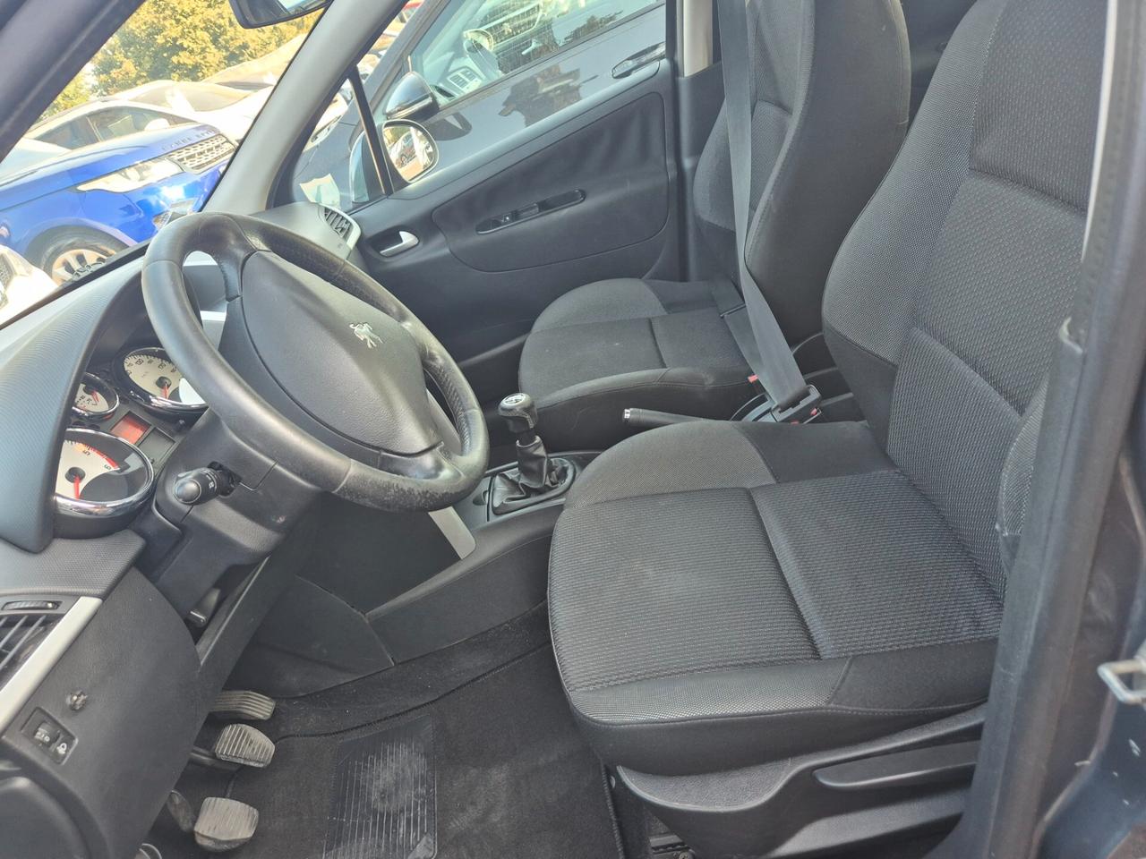 Peugeot 207 1.4 HDi 70CV 5p. Energie
