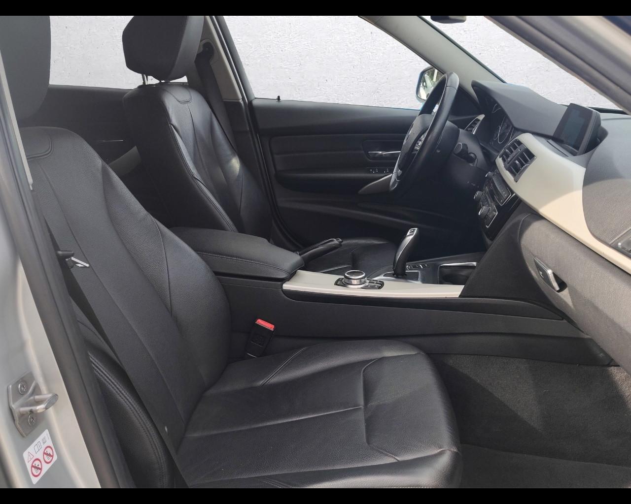 BMW BMW Serie 3 - 320d Touring Business Advantage aut.