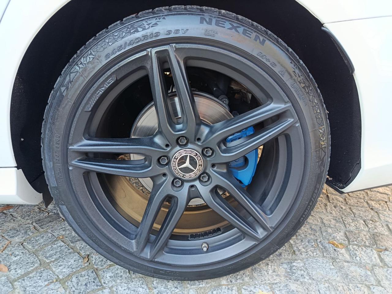 Mercedes-Benz E 220 Premium Plus E 220 D #8033