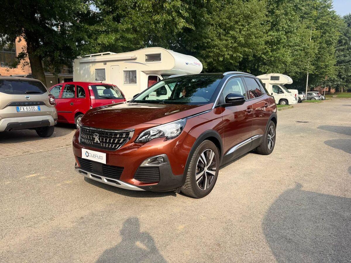 Peugeot 3008 1.2 pt t Active s&s 130cv