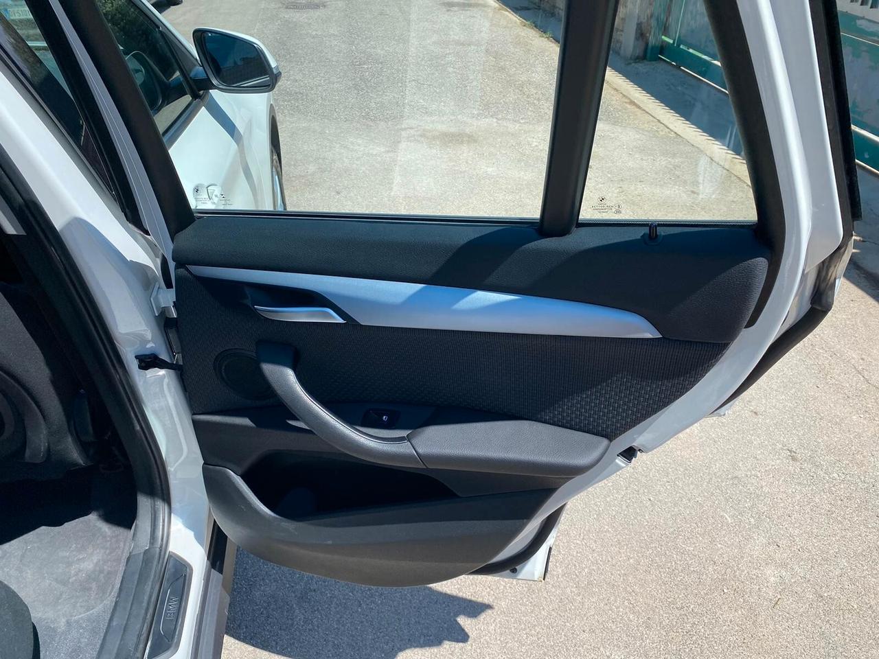 Bmw X1 sDrive18d Business ANNO 2017