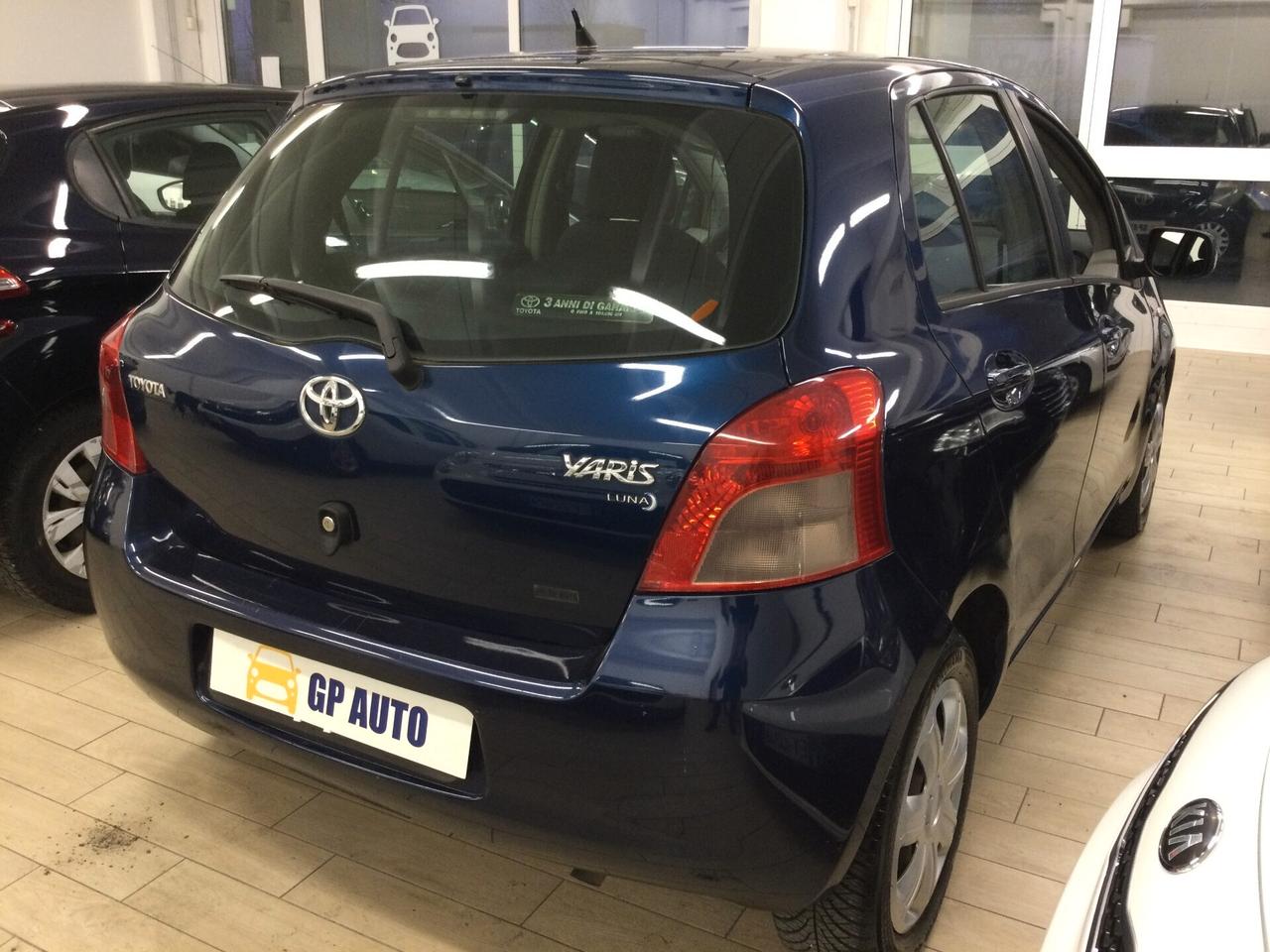 Toyota Yaris 1.3 5 porte Luna