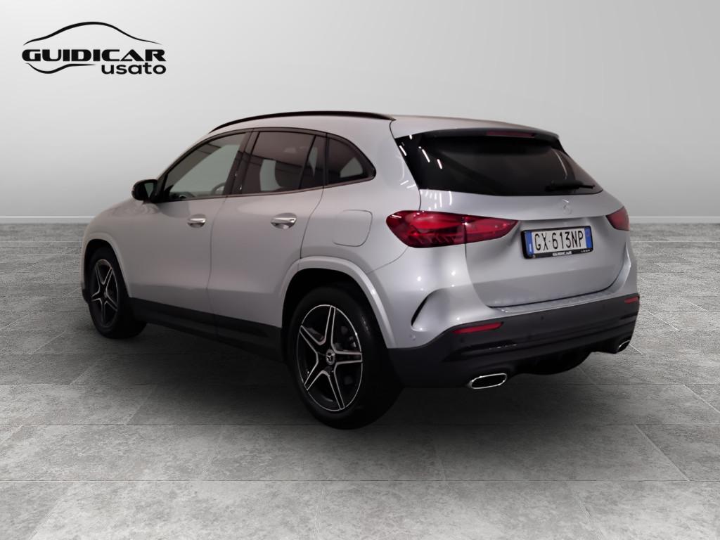 Mercedes-Benz GLA-H247 2023 - GLA 180 d AMG Line Advanced Plus auto